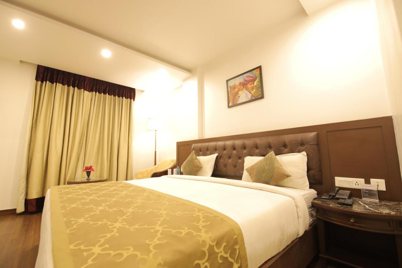 Airport Hotel Bollywood Paradise Нью-Дели Экстерьер фото