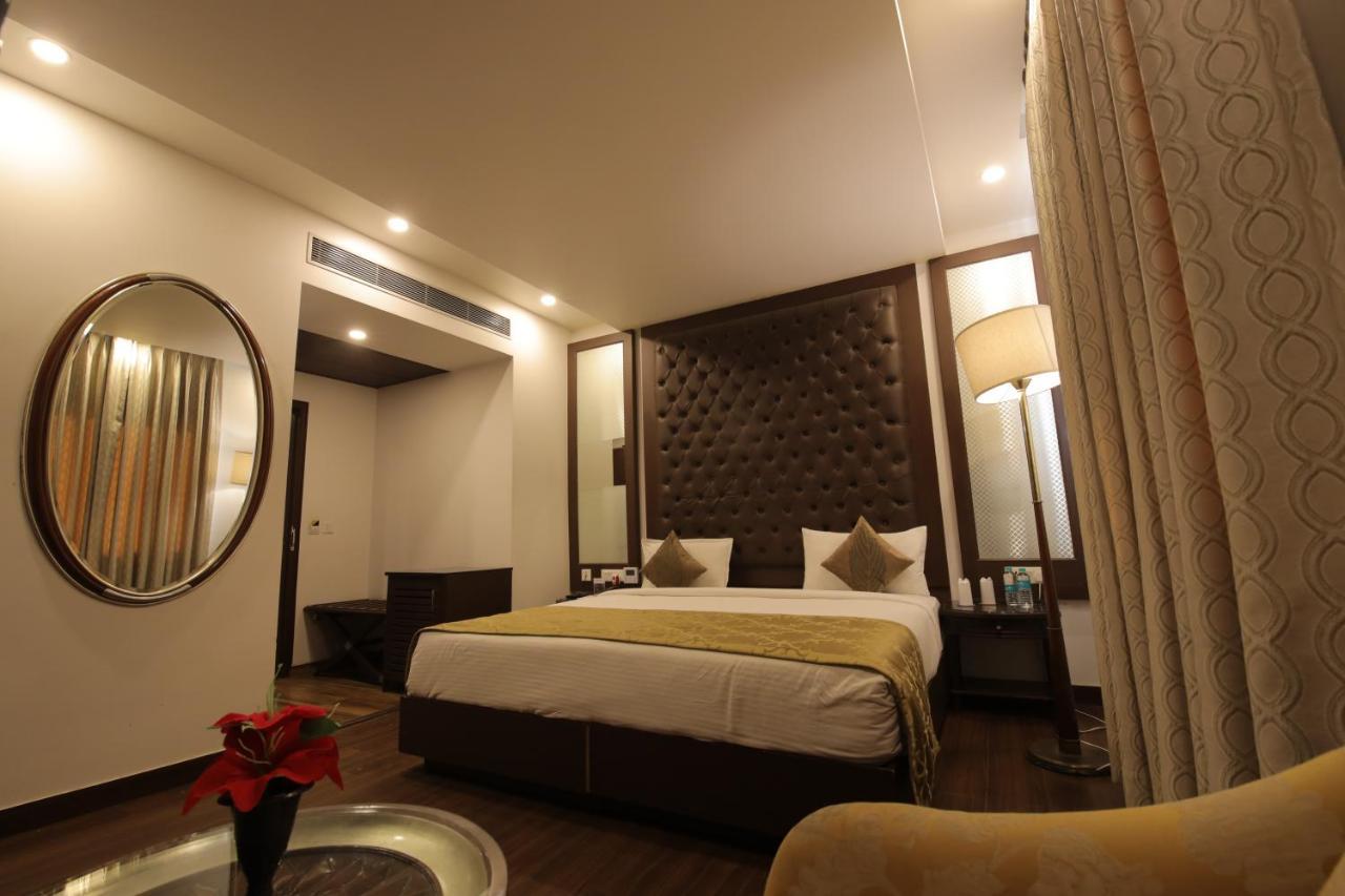 Airport Hotel Bollywood Paradise Нью-Дели Экстерьер фото