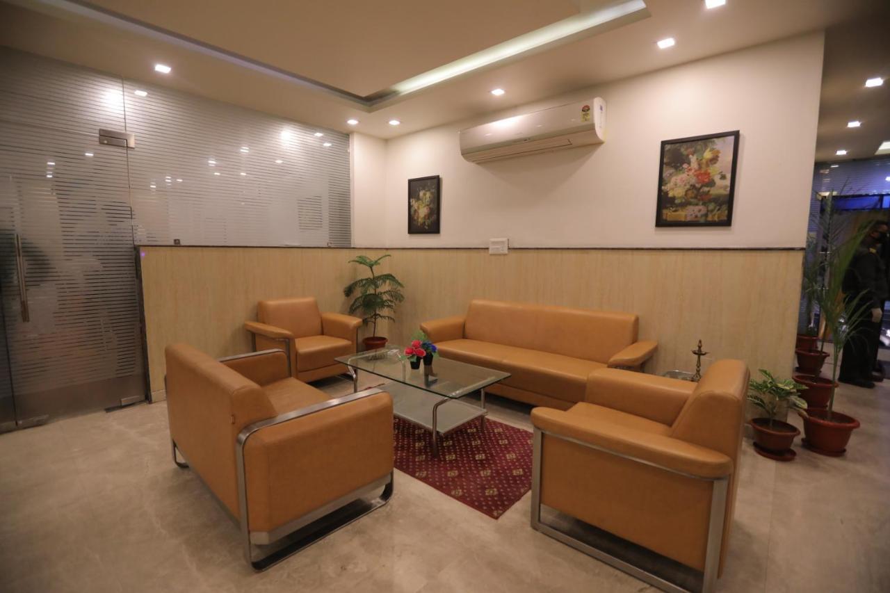 Airport Hotel Bollywood Paradise Нью-Дели Экстерьер фото