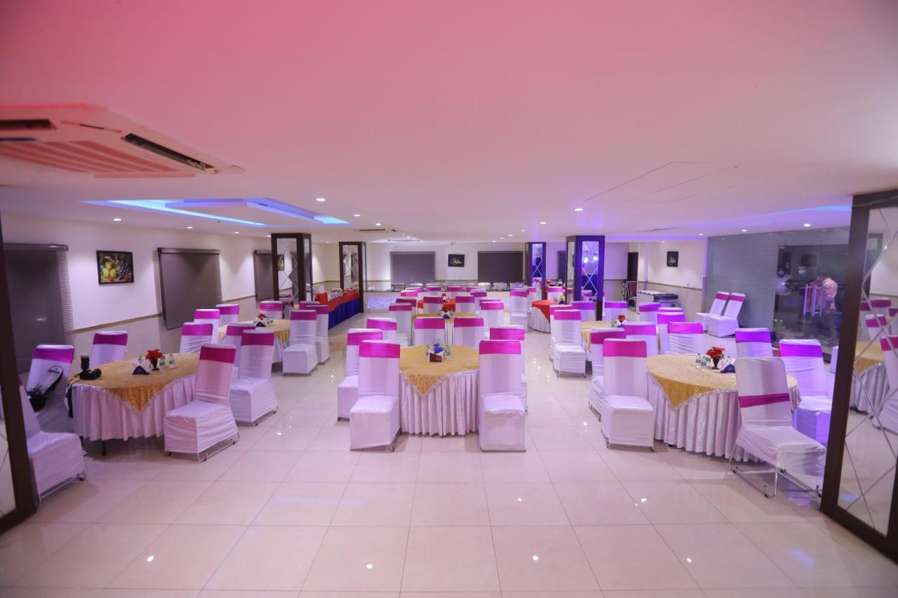 Airport Hotel Bollywood Paradise Нью-Дели Экстерьер фото