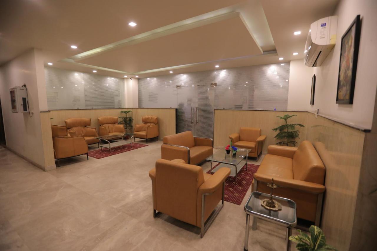 Airport Hotel Bollywood Paradise Нью-Дели Экстерьер фото