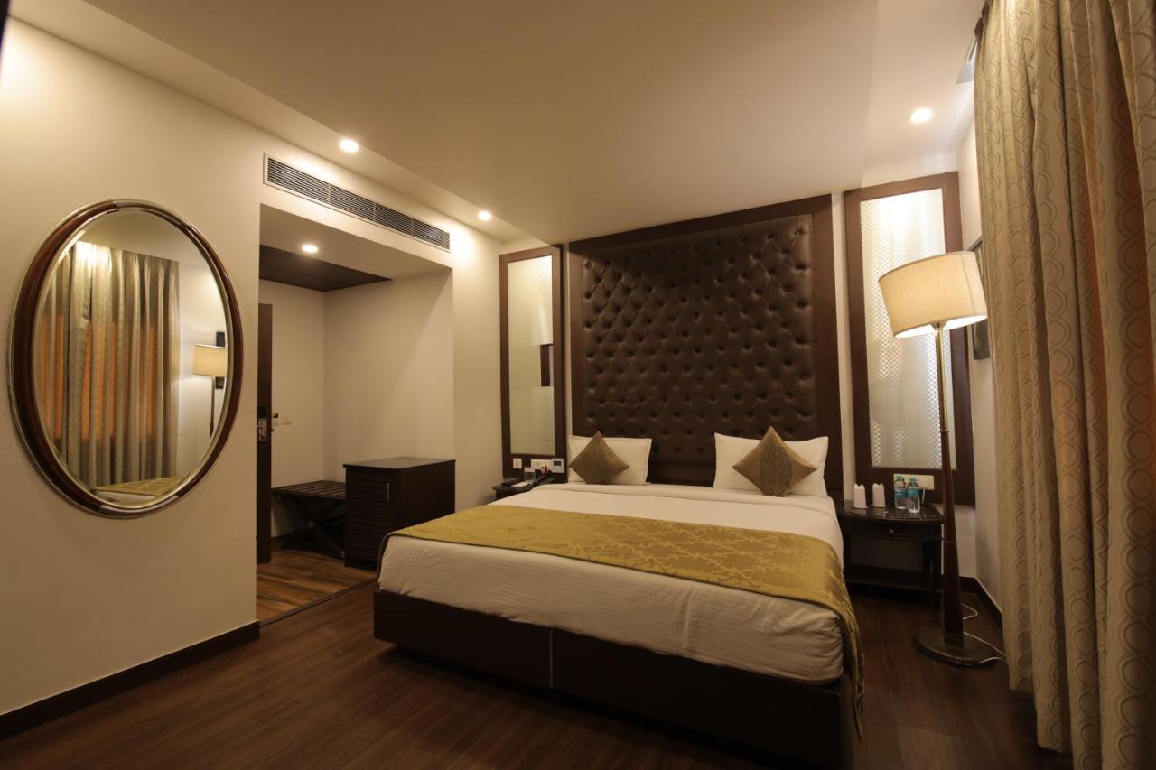 Airport Hotel Bollywood Paradise Нью-Дели Экстерьер фото